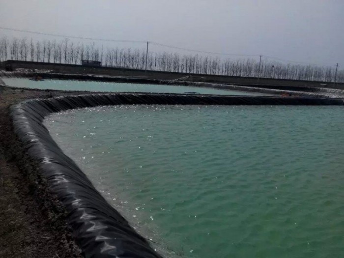 魚塘防滲膜黑膜什么價格？